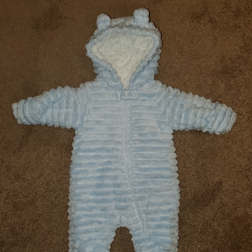 Baby Snow Suit Size 0-3mo and 3-6mo